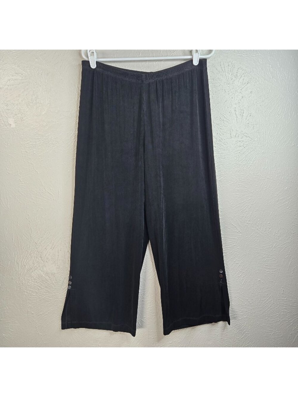 Chico's Travelers Wide Leg Crop Pants XL Black Capri Gaucho Pull On Lagenlook